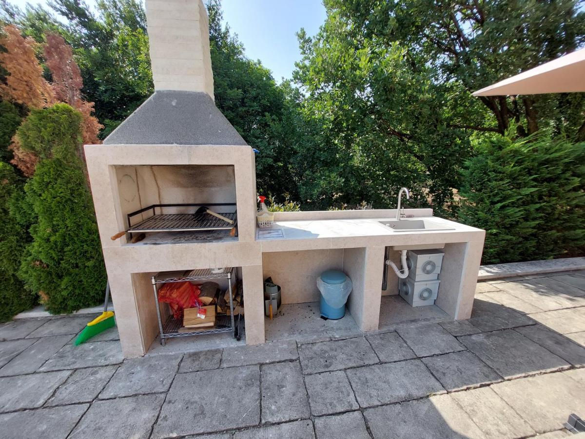 Apartments In Villa Azra Риека Экстерьер фото