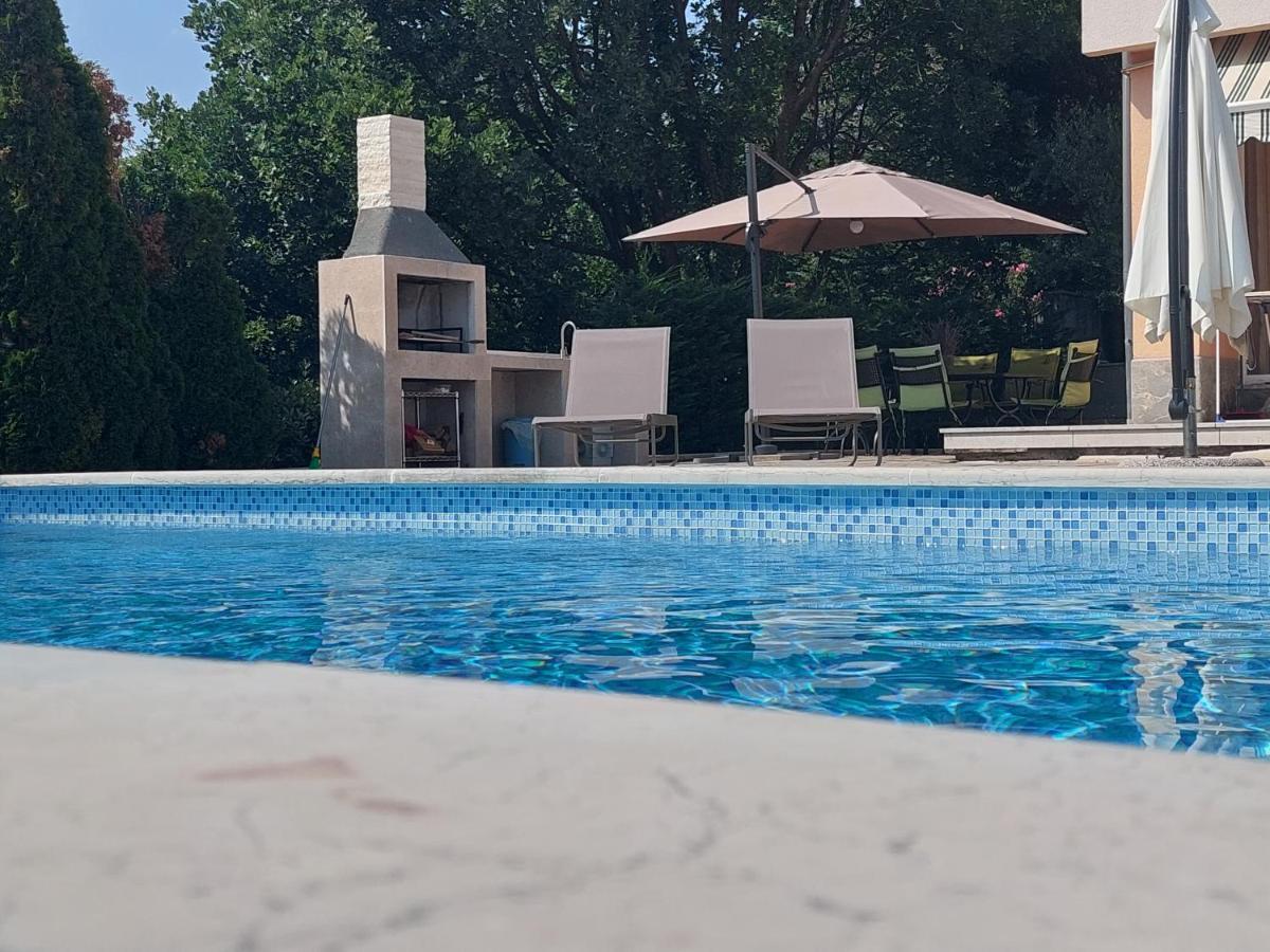Apartments In Villa Azra Риека Экстерьер фото