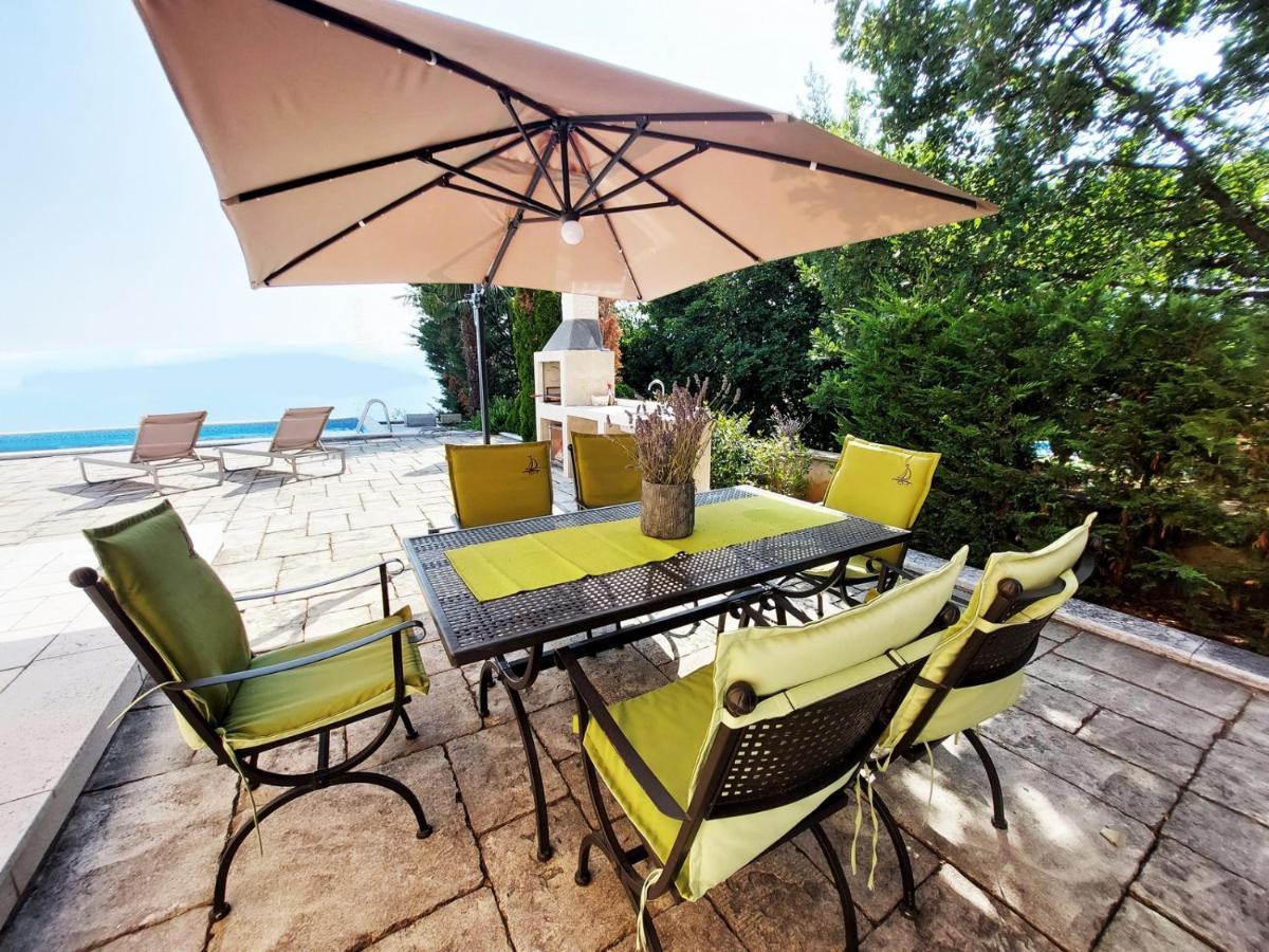 Apartments In Villa Azra Риека Экстерьер фото