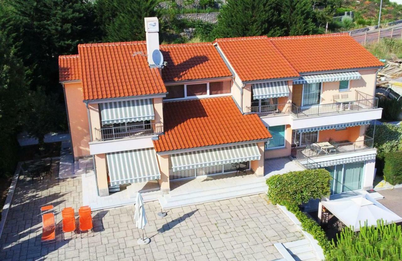 Apartments In Villa Azra Риека Экстерьер фото
