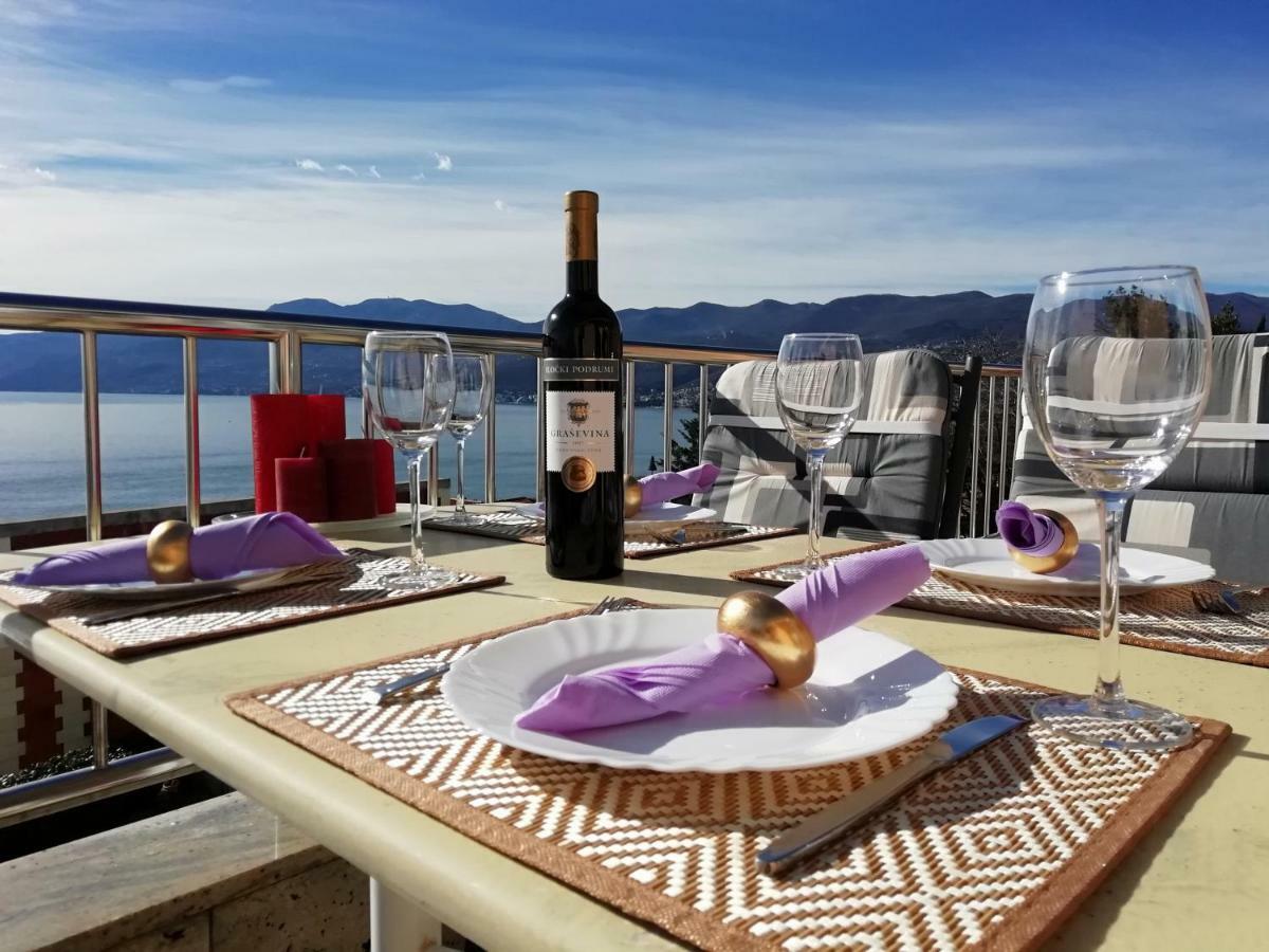 Apartments In Villa Azra Риека Экстерьер фото